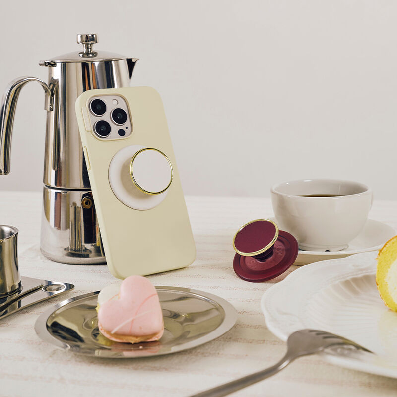 MagSafe Enamel Coconut Cream